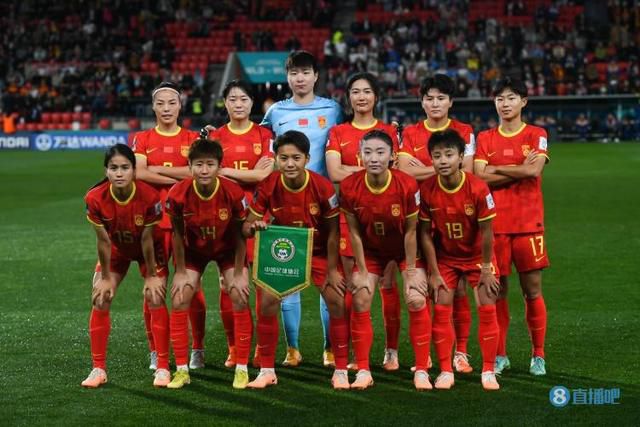 丝袜紧身裙国产在线播放